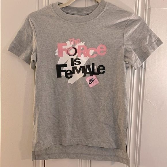 Nike Girls Graphic‎ T-shirt. Size S. - Picture 2 of 4